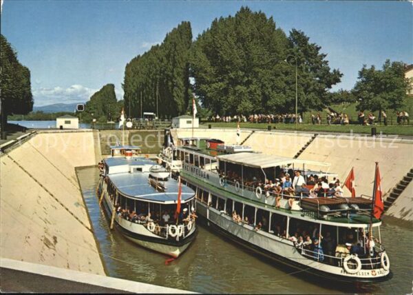Motorboote Schleuse Augst Basel