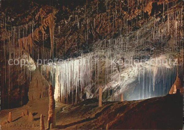 Hoehlen Caves Grottes Vallorbe Salle des Aiguilles