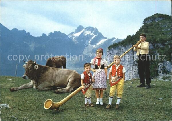 Alphorn Alphornbläser Kinder Trachten Rind Eben