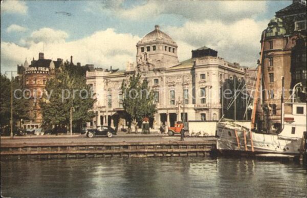 Stockholm Kungl Dramaliska Teatern fran Nybrovik