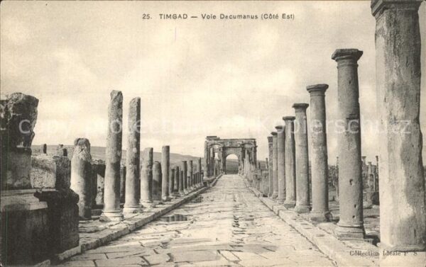 Timgad Voie Decumanus Cote Est