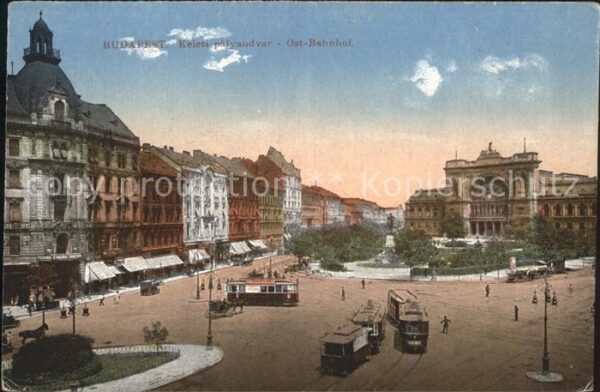 Budapest Ostbahnhof Platz Denkmal Strassenbahn