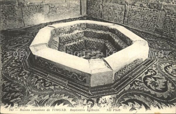 Timgad Ruine romaines Baptistere byzantin