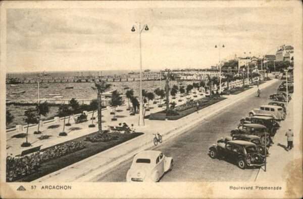 Arcachon Boulevard Promenade