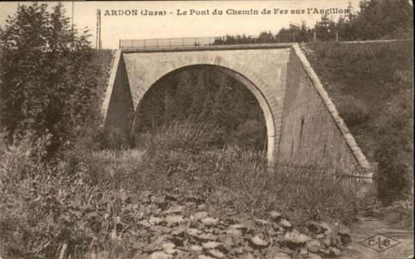 Ardon le Pont du Chemin de Fer sur l'Angillon