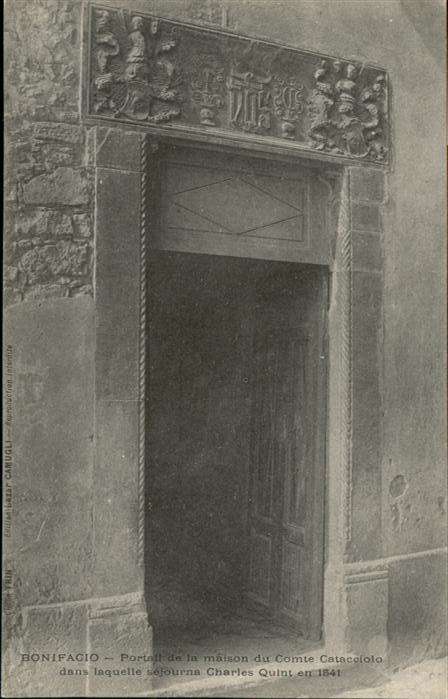 Bonifacio Corse du Sud Portail de maison du Comte Catacciolo