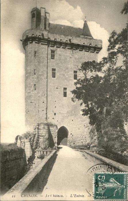 Chinon Chateau Entree