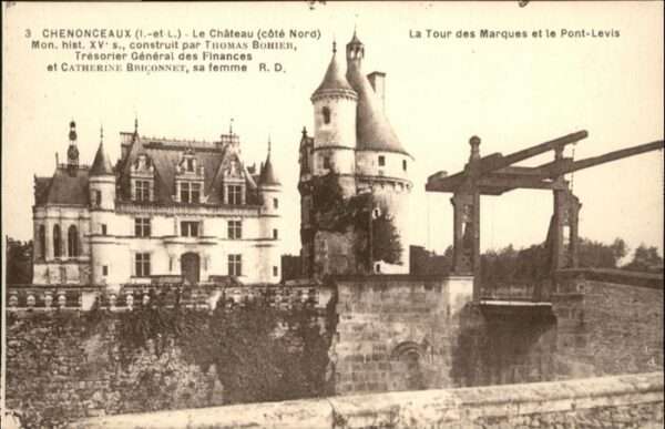 Chenonceaux le Chateau la Tour des Marques le Pont