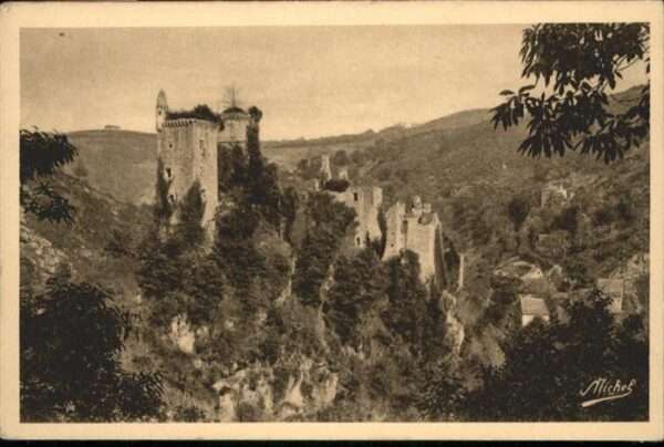 Argentat St Privat Ruines de Merle