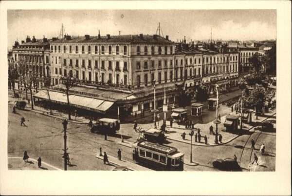 Toulouse Haute-Garonne Toulouse Carrefour Jean-Jaures Strassen