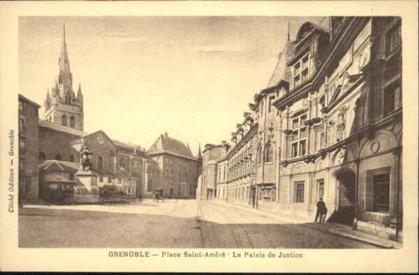 Grenoble Place Saint Andre le Palais de Justice