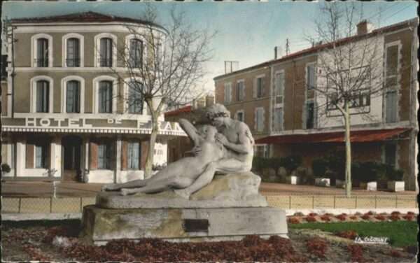 Marmande Statue de Champell