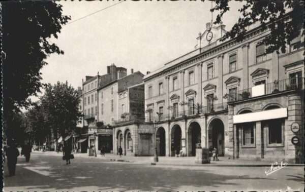 Cahors Boulevard Gambetta Mairie