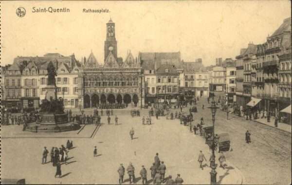 Saint-Quentin 02 Aisne Saint-Quentin Rathausplatz