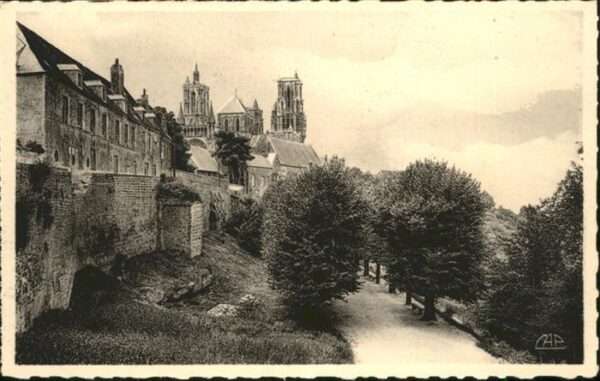 Laon Aisne Laon Remparts Promenade du Nord