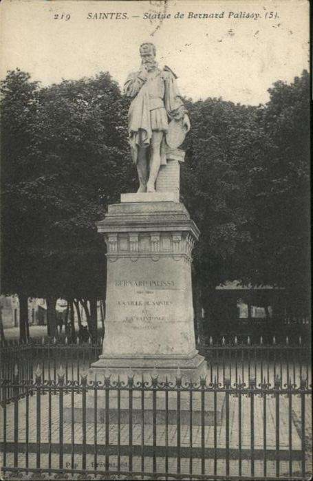 Saintes Statue Bernard Palissy