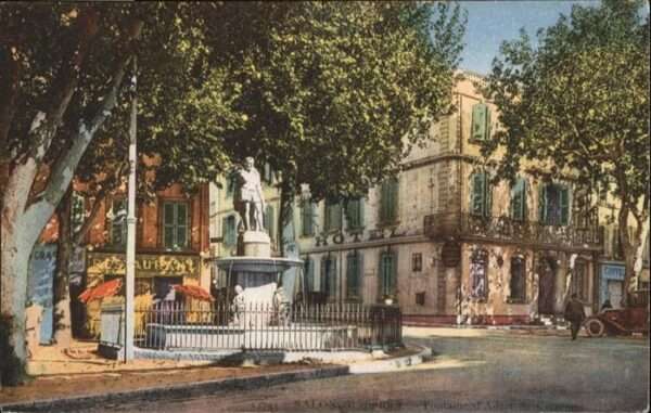 Salon-de-Provence Salon Fontaine Adam Croponne