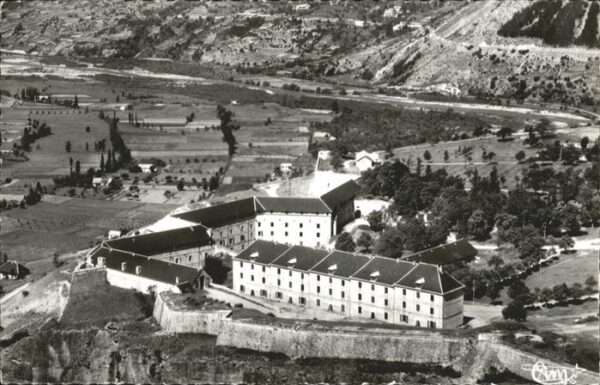 Mont-Dauphin Fliegeraufnahme Caserne Binot