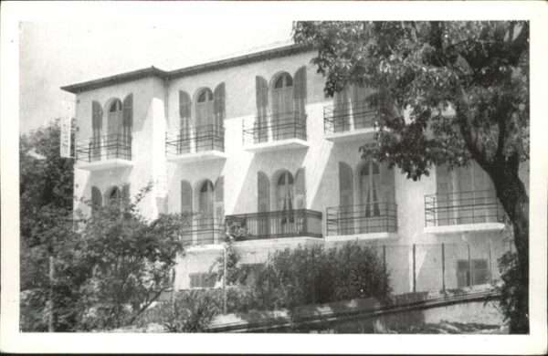 Cannes Alpes-Maritimes Cannes Roches Fleuries