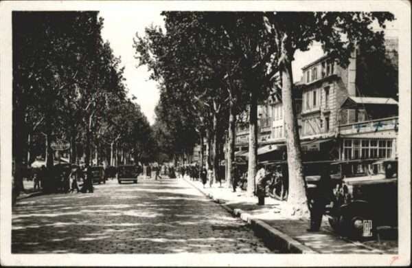 Arles Bouches-du-Rhone Arles Boulevard Lices