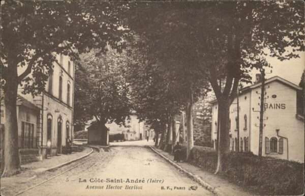 La Cote-Saint-Andre Avenue Hector Berlioz Bains