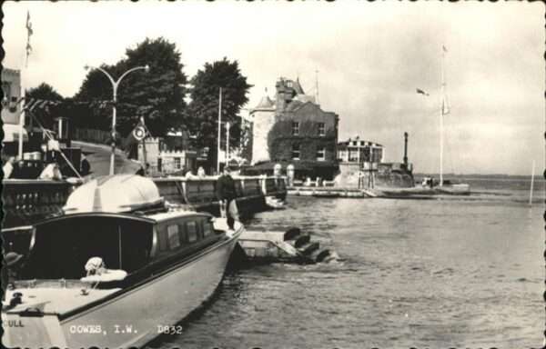 Cowes Schiff