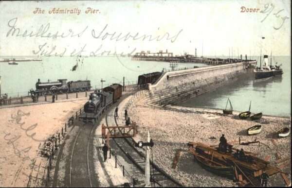 Dover Kent UK Dover Admiralty Pier Zug Schiff