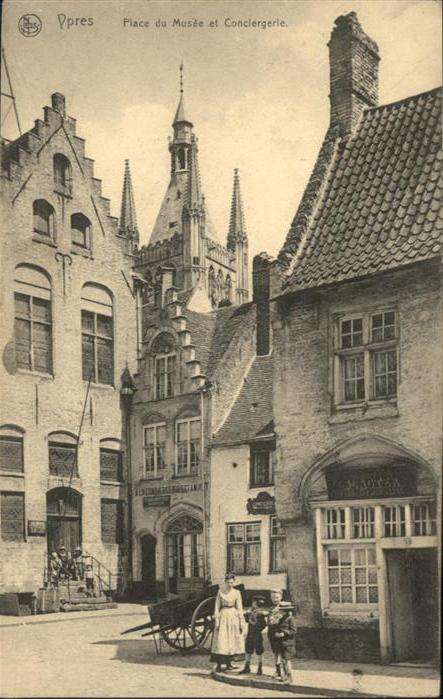Ypern Ypres Ypres Place du Musee Conciergerie