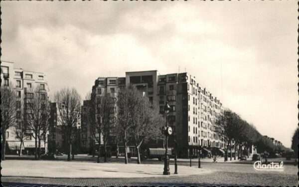 Paris Place de la Porte de Bagnolet