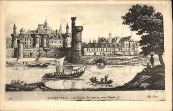 Paris Chateau Louvre Boot
