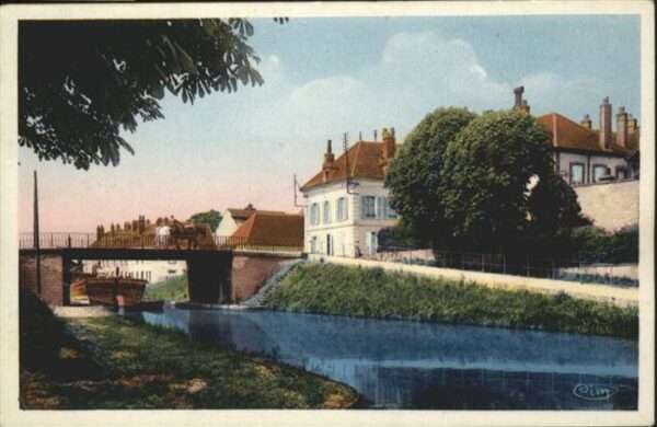 Brienon-sur-Armancon Bourgogne Brücke Pferd