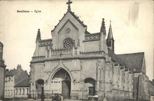 Doullens Somme Eglise