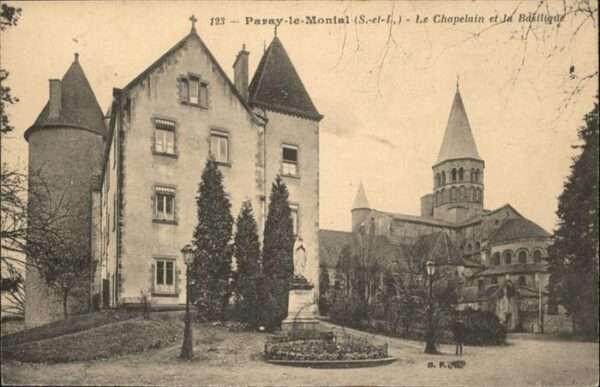 Paray-le-Monial Chapelain et la Basilique