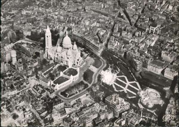 Paris Fliegeraufnahme Sacre Coeur