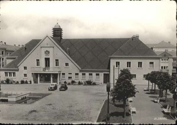 Charmes d Epinal Hotel de Ville Place Henri Breton