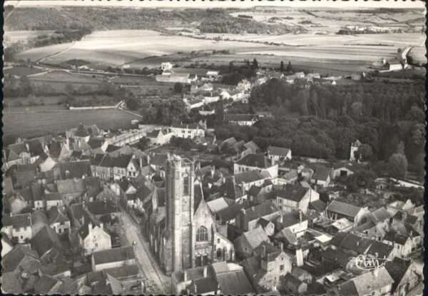 Noyers-sur-Serein Fliegeraufnahme