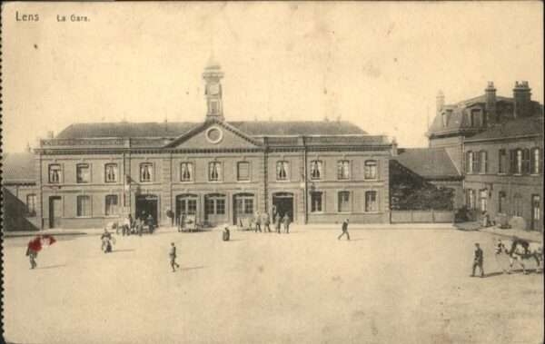 Lens Pas-de-Calais Lens La Gare Pferd