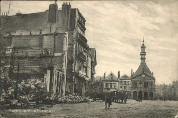 Peronne 80 Somme Peronne Marktplatz