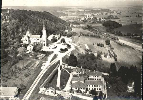 Domremy-la-Pucelle Vosges Fliegeraufnahme Basilique Carmel
