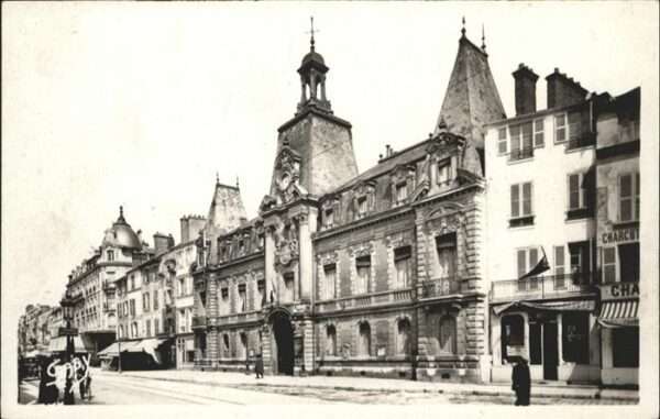 Fontainebleau Hotel de Ville