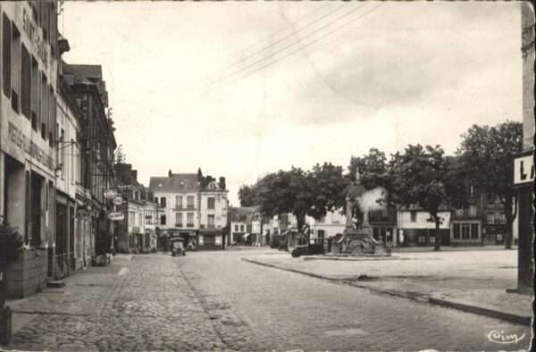 Saint-Saens Place Maintenon