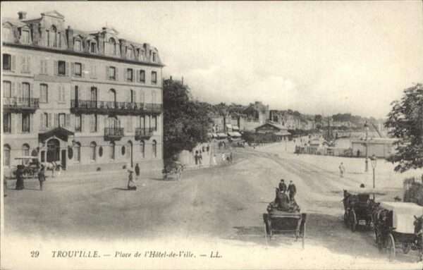 Trouville-sur-Mer Hotel de Ville Kutsche