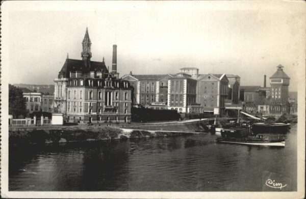 Corbeil-Essonnes Hotel de Ville Schiff