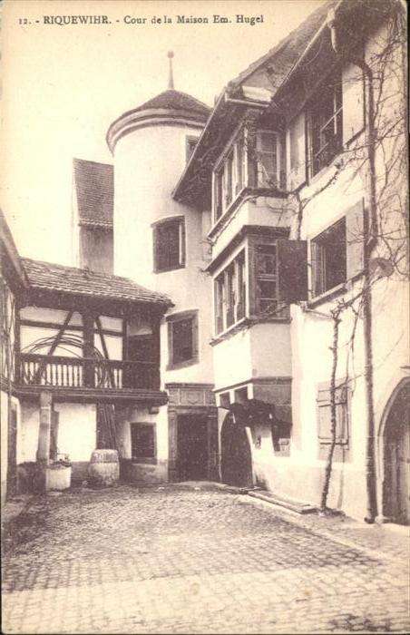 Riquewihr Cour de la Maison Em. Hugel