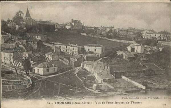 Thouars  Deux-Sevres Vue de Saint-Jacques-de-Thouars