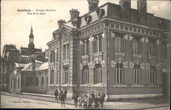 Doullens Somme Rue de la Gare
Groupe Scolaire