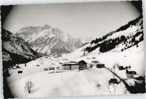 Hirschegg Kleinwalsertal Vorarlberg Hirschegg Fliegeraufnahme Kleinwalserta