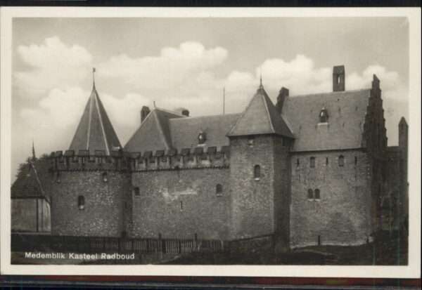Radboud Medemblik Kasteel