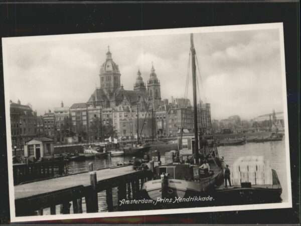 Amsterdam Niederlande Prins Hendrikkade Schioff
