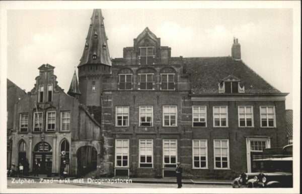Zutphen Zaadmarkt met Drogenapstoren